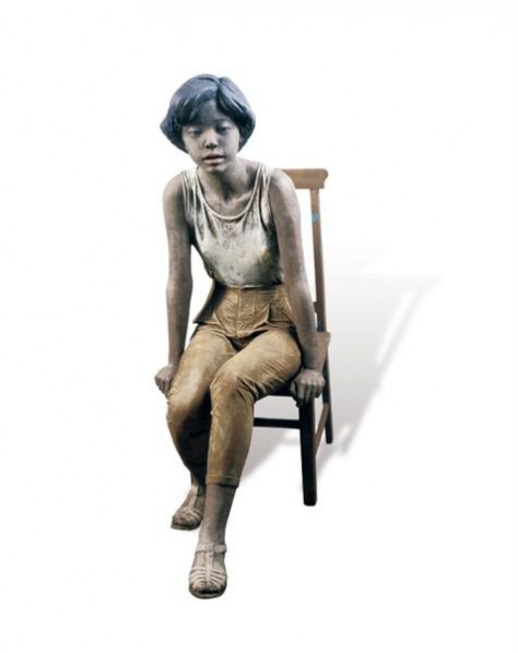 Sitting Girl, 1990;  Bronze Sculpture 8-2, 130×110×49cm