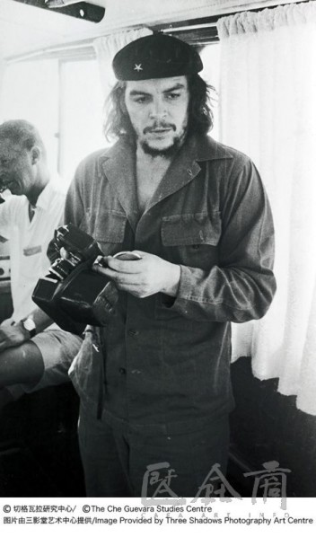 Che Photographer 05