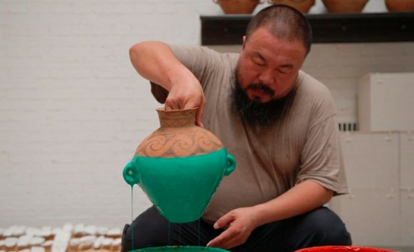 Ai Weiwei, Colored Vases, 2006. (in process) Courtesy of the artist.