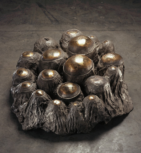 Louise Bourgeois, "Avenza Revisited", 1968-69, bronze, silver nitrate, polished patina, 43.2 x 104.1 x 88.9 cm.