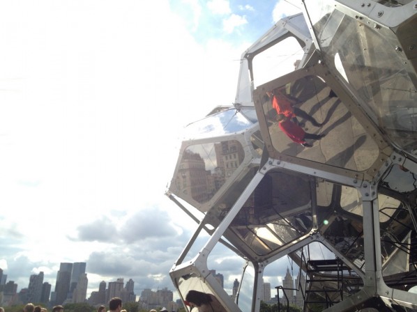 Tomás Saraceno on the Roof Cloud City 05; Steel, acrylic, and polyester. Lent by Christian Keesee.