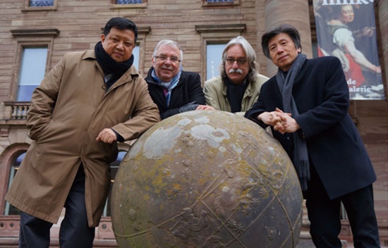 01 Curatorial team of Chinese Public Art Exhibition was observing the space in Kassel