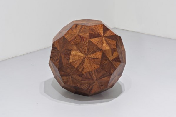 Ai Weiwei, Untitled, 2010; Huali word, Φ70cm©Ai Weiwei Courtesy Galleria Continua Ai Weiwei, Untitled, 2010; Huali word, Φ70cm©Ai Weiwei Courtesy Galleria Continua