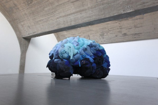 Yin Xiuzhen, "Thought", 2009. Clothes and steel, 340 cm x 510 cm x 370 cm. Copyright Yin Xiuzhen