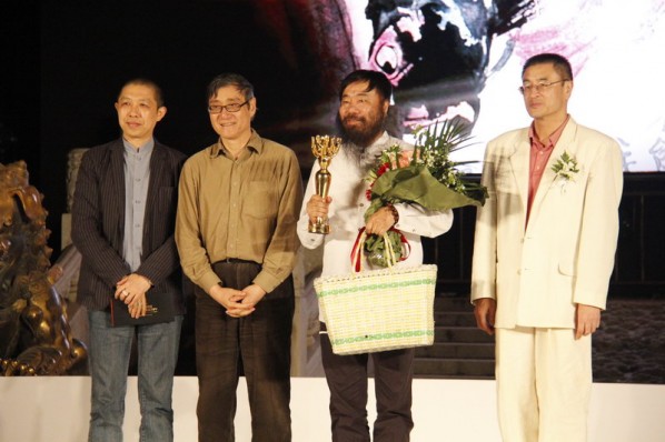 02 View of the 7th Award of Art China · Annual Influential 2012 Ceremony – Li Jin, winner of the Ink and Wash Award