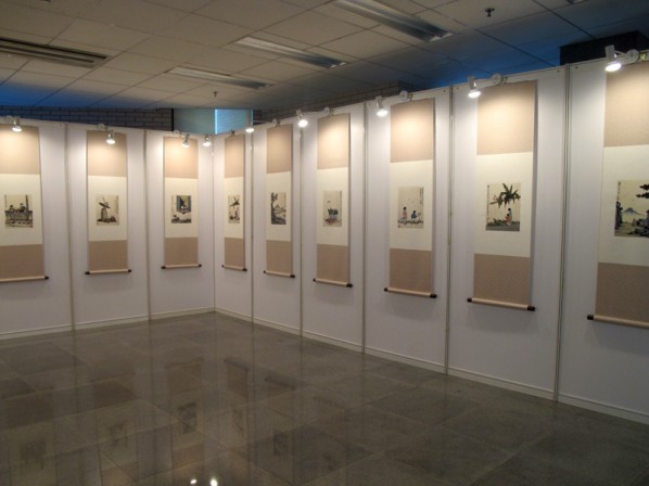 00 View of the exhibition by Feng Zikai