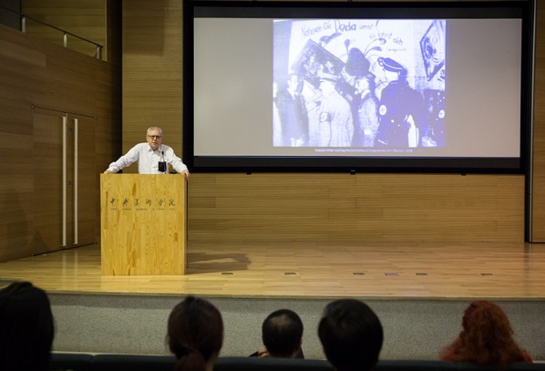 01 Art as a Virus – Patterns of Production, Transmission and Reception in Art, a Lecture by David Elliott Held at CAFAM