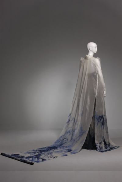 LUO Zheng, Impressions of an Ink Painting, Wild silkworm satin, silk georgette, gauze, 2012