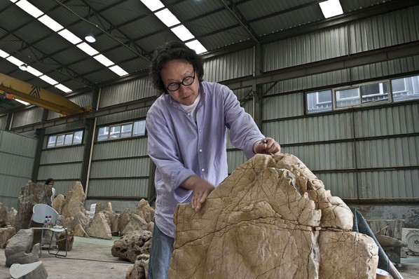 Xu Bing at Work 05-Stones