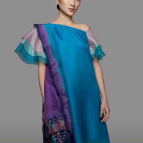 32 Lyu Yue, “Colorful” No.4, 2008; Transparent yarn, silk, Size Variable
