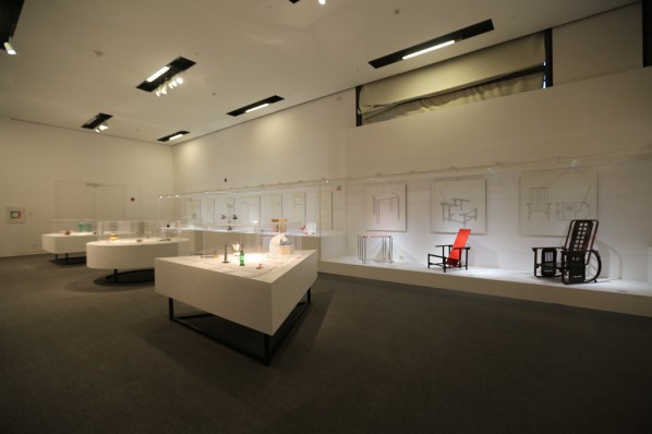 06 Installation View of Bauhaus Design as Enlightment