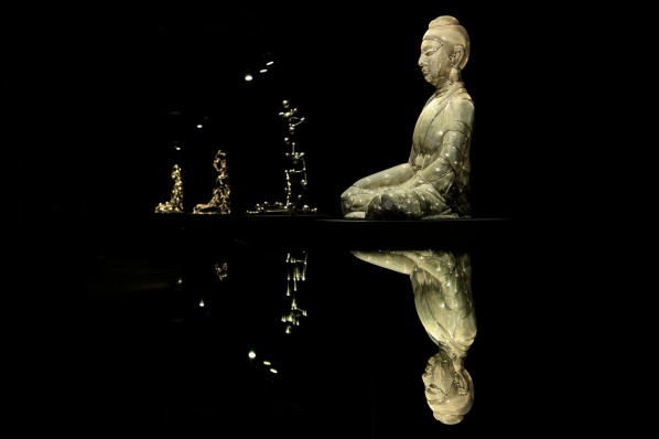 Shi Zhongying, Buddha Icon Series, 2013; Stainless steel, each 95x72x65cm