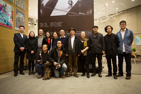 01 Group photo of honor guests at the opening ceremony