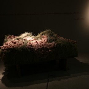 34 Jiang Jie, They Know the Identities, silicone, gauze, 300 x 300 cm, 2007