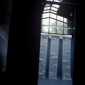 51 Jiang Jie, Come Down to Earth, gauze, paper, 400 x 80 cm x 3, 1999