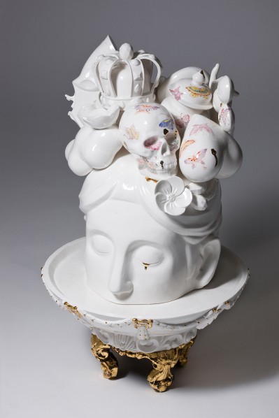 Art Projects Gallery - Lee Yun Hee - Allegory 01 - porcelain - 35 x 35 x 60cm