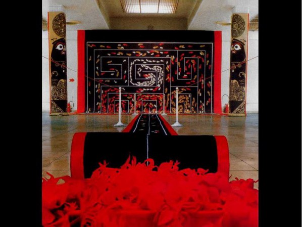 Lv Shengzhong, Chichu, 121x546x156 inches, Paper-cut, installation, 1988