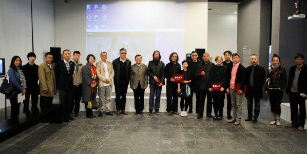 01 Group photo of members of the council of OCAT and the honored guests