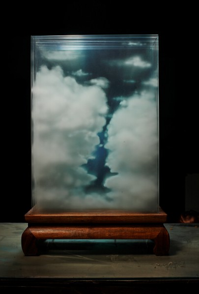 Cai Zhisong, Cloud Screen, 2014; Laminated Glass, Prints, 48x23x75cm