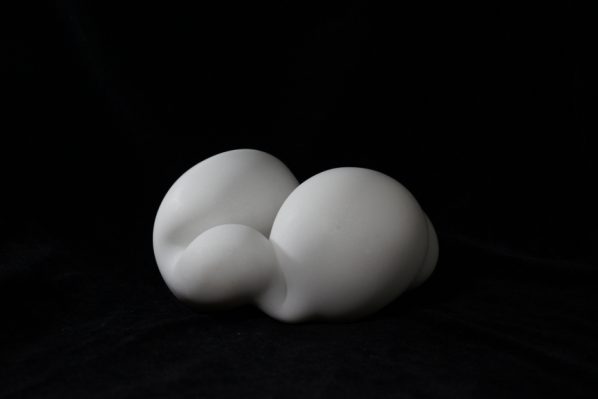 Song Hongquan, Cloud 014, 2016; White Marble, 14x23x21cm