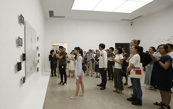 00 featured image of Artist Ma Lijiao onsite interpreted the work