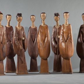17 Tian Shixin, Han Girls (a group of four women) (also known as the Autumn Moon over The Han Palace), wood, lacquer, copper, 32 × 27 × H120–125 cm each piece, 1999